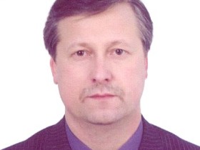 Владимир Лютоев. Фото с сайта zyryane.ru