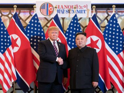 Дональд Трамп и Ким Чен Ын на саммите в Ханое, 27.2.19. Фото: t.me/Bell_daily