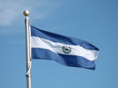 Флаг Сальвадора. Фото: xpressate.net