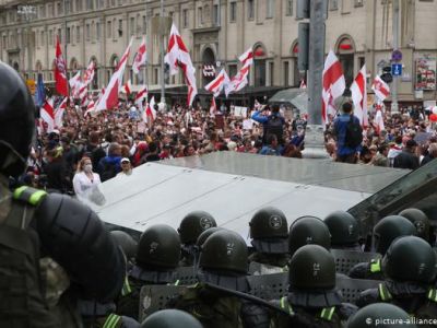 Протестующие в Минске, 6.09.2020. Фото: DPA