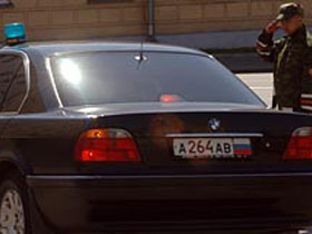 Правительственная машина. Фото с сайта www.rian.ru