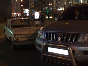 Автомобиль Гарри Каспарова и "Запорожец". Фото Собкор®ru.