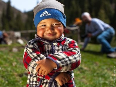 Киргизский мальчик. Фото Михаила Шмелева