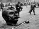 Будапешт, 1956. Голова памятника Сталину. Фото: maxpark.com