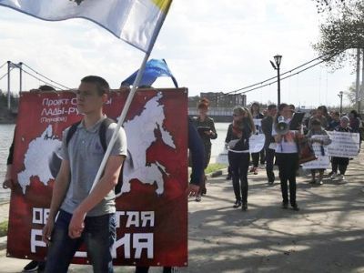 Шествие. Фото: Александр Воронин, Каспаров.Ru