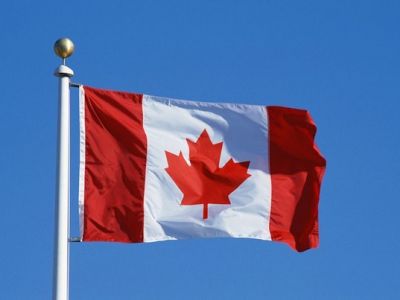 Флаг Канады.  Фото: travelask.ru